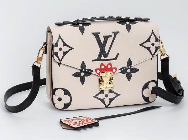 LOUIS VUITTON(ルイ・ヴィトン)モノグラム ポシェット・メティスMM M45384 