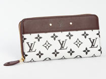 LOUIS VUITTON(ルイ・ヴィトン) ジッピーウォレット M67234