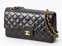 CHANEL (シャネル) マトラッセ25cm チェーンショルダー ラムスキン