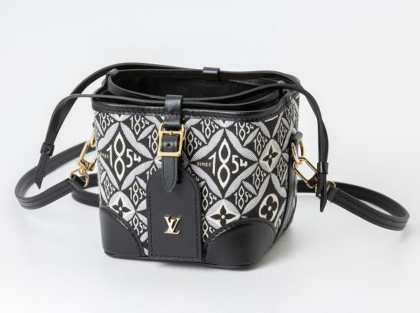 LOUIS VUITTON(ルイ・ヴィトン)ノエ・パース M69973