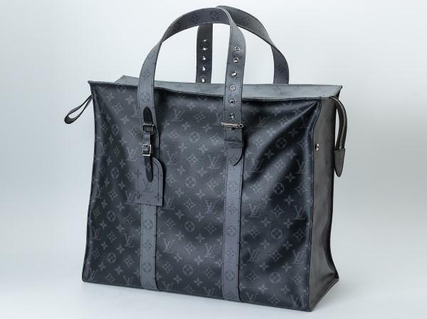 LOUISVUITTON(ルイ・ヴィトン)モノグラム エクリプスカバ・ジップGMM45379