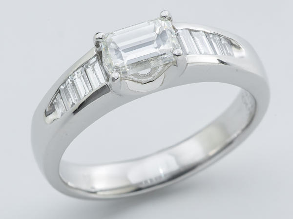 Pt900 リング　ダイヤモンド