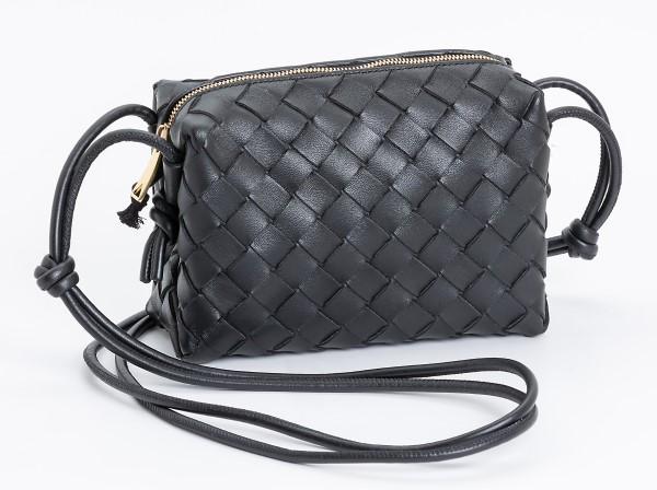 BOTTEGA VENETA (ボッテガ・ヴェネタ)ショルダーバック ループ