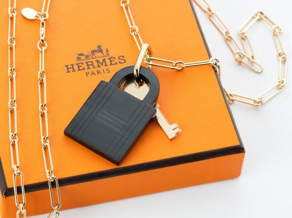 HERMES(エルメス)ネックレス バッファローホーン アミュレット パドロックGM