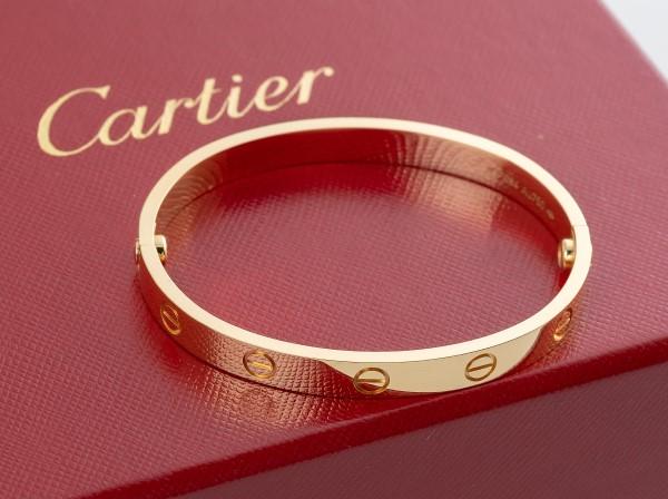 Cartier(カルティエ）K18YG ラブブレス CRB6035516 新型
