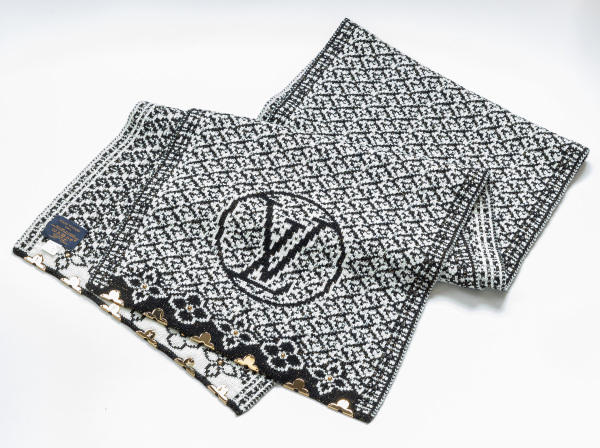 LOUIS VUITTON(ルイ・ヴィトン)ニットマフラー M70820