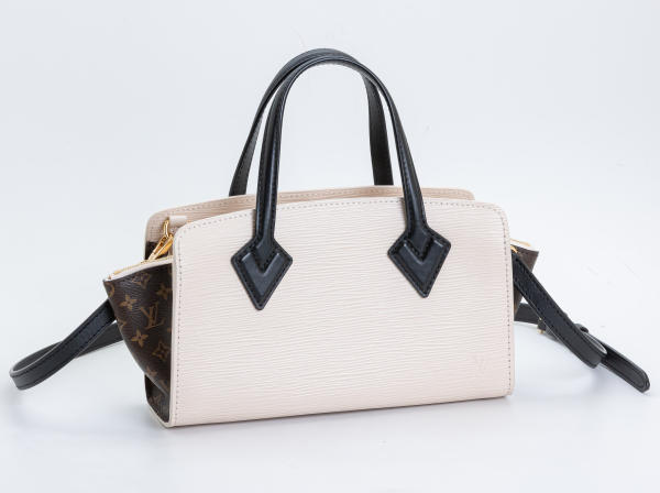 LOUIS VUITTON(ルイ・ヴィトン) ヴァレンヌ EW M12533