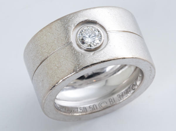 Cartier(カルティエ)ハイラブリング K18WG 1PD