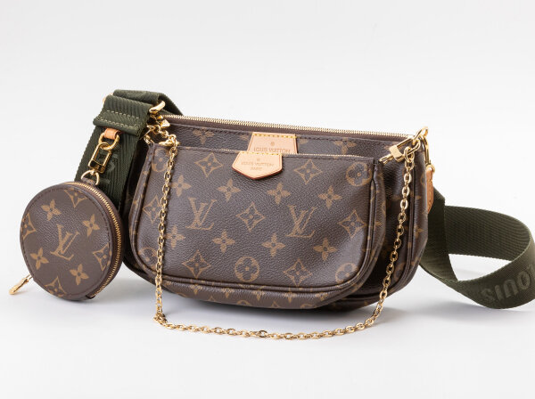 LOUIS VUITTON(ルイ・ヴィトン) モノグラム ミュルティ・ポシェット・アクセソワール M44813