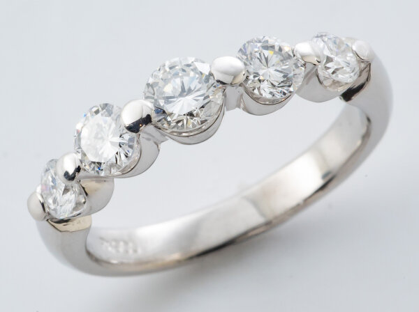 Pt900 ダイヤモンド  リング