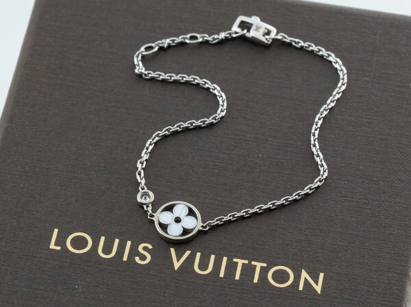 LOUIS VUITTON(ルイ・ヴィトン) K18ホワイトゴールド ブレスレット Q95243 イディール ブロッサム モノグラムフラワー 1Pダイヤモンド